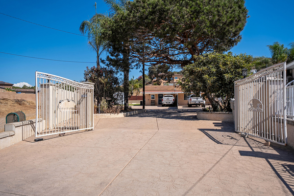 Studio Furnished Rental in San Diego (CERVANT-ADU)